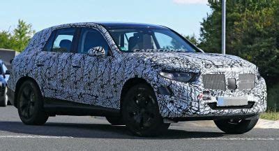 All-New 2022 Mercedes GLC Looks Longer And Flatter In First Spy Shots | Carscoops