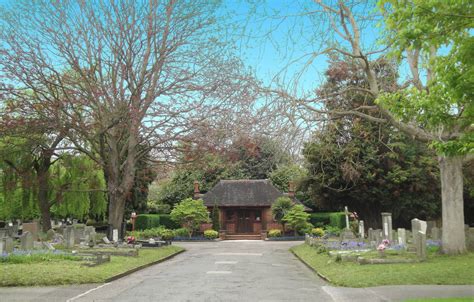 Views of Hammersmith New (Mortlake) Cemetery, London