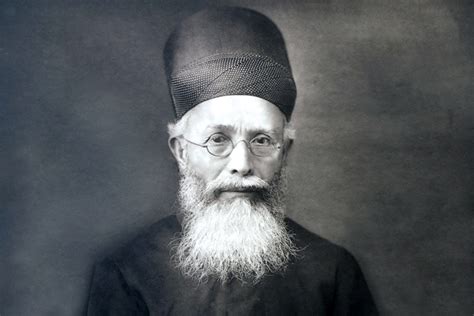 Who is known as Grand Old Man of India? – ouestny.com