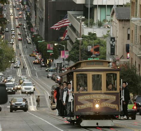 Cable Car's California line resumes hours after gridlock shut it down