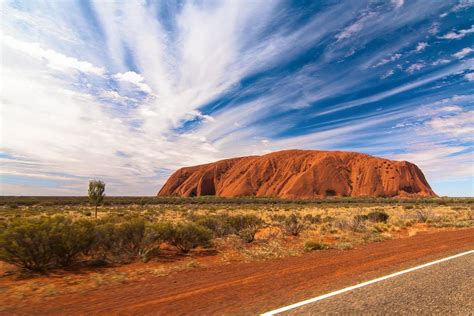 Top 15 Biggest Landmarks in Australia and Oceania (2023)