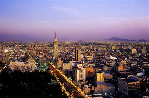 mexico-city-skyline-2017-billboard-1548 - Zanna Van Dijk