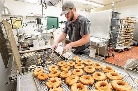 Greenbush Bakery | On Wisconsin Magazine