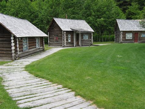 Rainbow Park Cabins - Arts Whistler