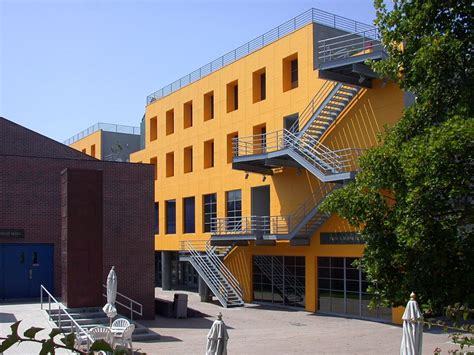 archiweb.cz - Loyola Law School