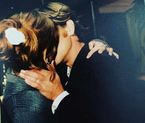 Julia Roberts Celebrates 20th Wedding Anniversary with Steamy Photo