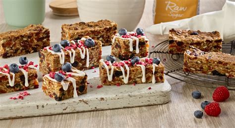 Muesli Bar Slice with Yoghurt Drizzle | Recipe | Muesli bars, Muesli, Dried raspberries