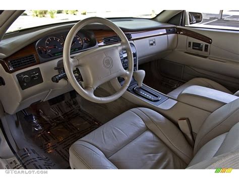 Oatmeal Interior 2000 Cadillac Eldorado ESC Photo #68417084 | GTCarLot.com