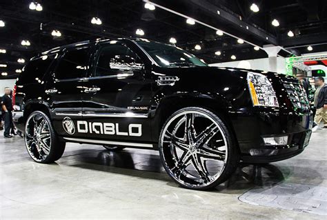 Cadillac Escalade Wheels | Custom Rim and Tire Packages