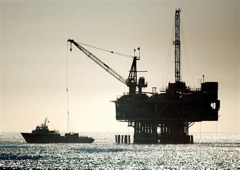 Florida dropped from offshore oil drilling plan after Republican governor intervenes - NBC News