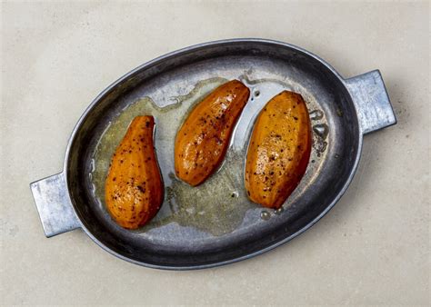 Thanksgiving slow-roasted yams with rosemary-maple walnuts recipe - Los Angeles Times