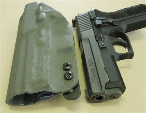 Sig Sauer P229 IWB Kydex Holster - Kydex Holsters - Daniel's Holsters ...