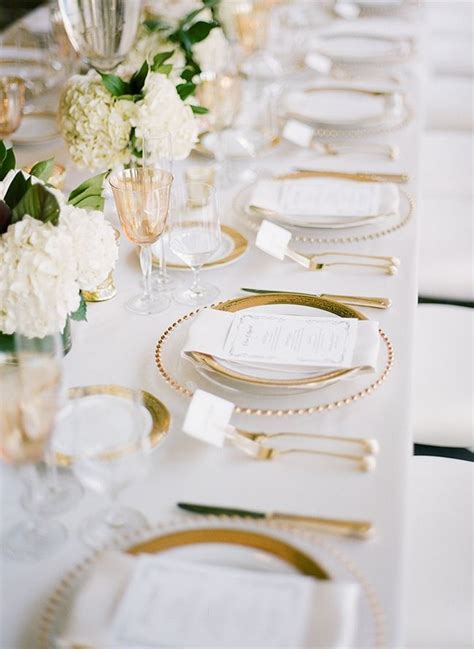 30 Luxury and Elegant Gold Wedding Decorations - Mrs to Be