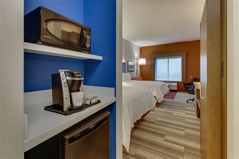 Holiday Inn Express & Suites Nashville Metrocenter Downtown, an IHG ...