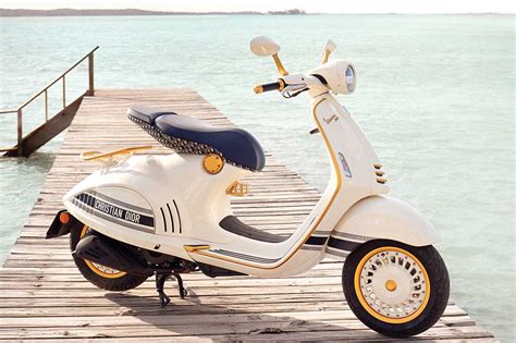 Vespa 946 Christian Dior: Ficha técnica y precio | Moto1Pro