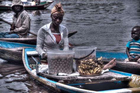 Ganvié – The Venice of Africa – Old town crier