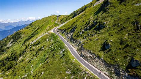 Col de la loze climb by bike : Cycling in Three valleys | French Alps ...