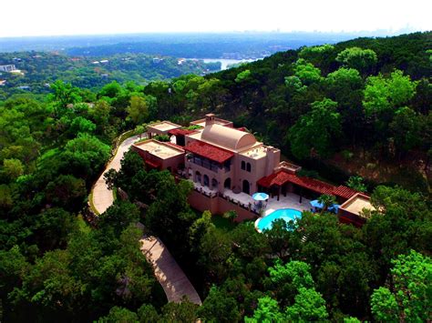 West Lake Hills mansion in Austin offers stunning views of Hill Country