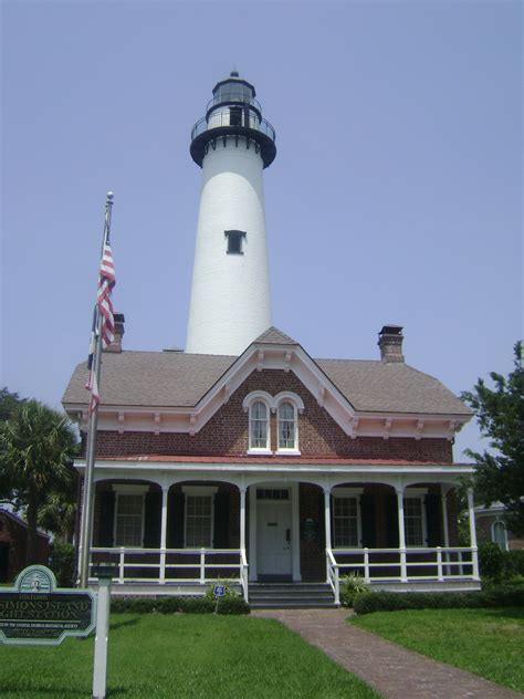 Lighthouse on Saint Simons Island, Georgia St Simons Island, Heaven On Earth, Lighthouses ...