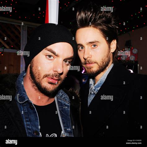 (L-R) Brothers Shannon Leto Jared Leto 30 Seconds To Mars backstage ...