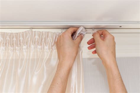 Types Of Curtain Hooks | Curtain installation, Types of curtain, Curtain hooks