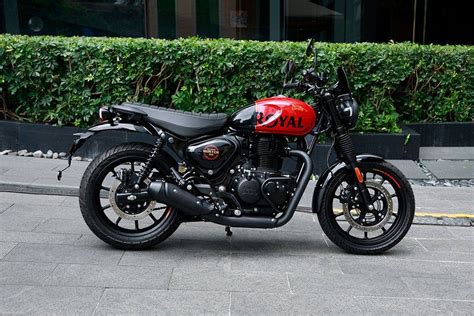 Royal Enfield Hunter 350 Retro - On Road Price, RTO, Insurance, Features, Colours, Mileage & FAQs