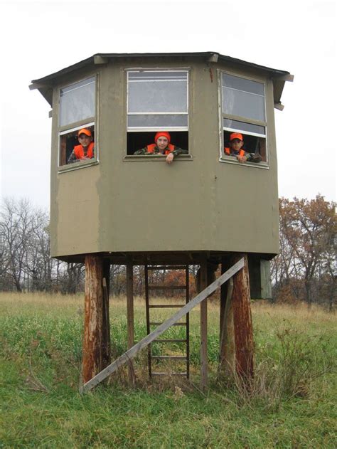 Hunting Blind...more like house lol | Deer hunting stands, Hunting blinds, Shooting house