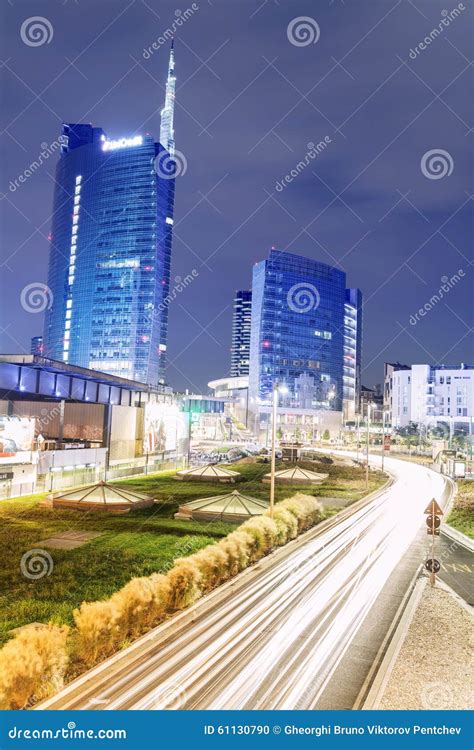 Cityscape at Night, Milan, Italy Editorial Image - Image of skyline ...