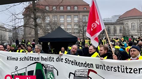 Frankfurt Airport strike spreads chaos at ITB Berlin