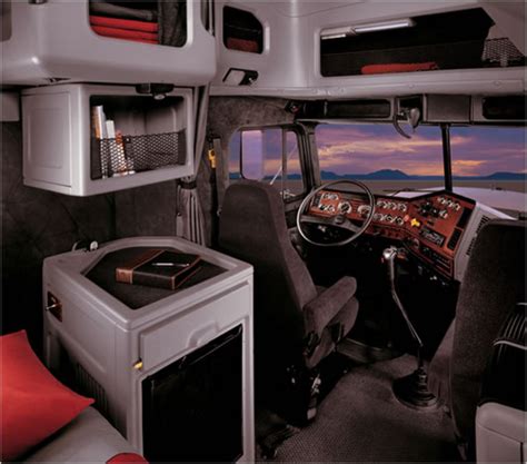 TopWorldAuto >> Photos of Freightliner Classic XL - photo galleries