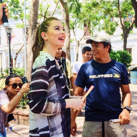 HAILEE STEINFELD Out in Manila 04/09/2016 – HawtCelebs