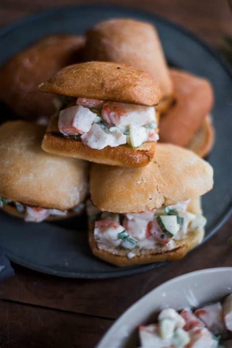 Easy Lobster Roll Sandwich Recipe - Reluctant Entertainer