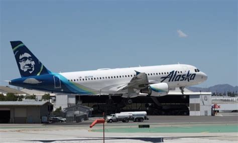 Alaska Airlines Retires its Final Airbus A320 - aviation news