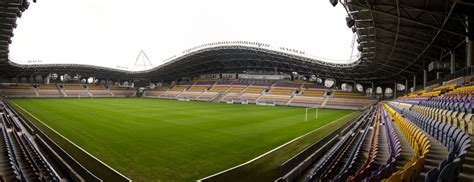 Borisov Arena – StadiumDB.com Capacity13 121 120 (VIP seats) 650 (Business seats) CountryBelarus ...