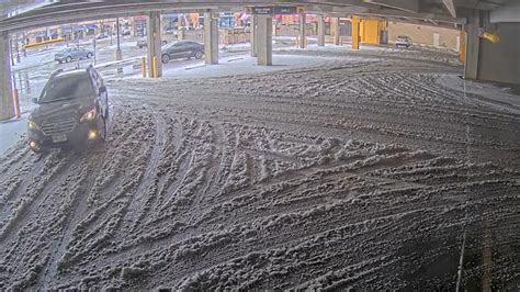 See the moment a parking garage partially collapses at Bayshore mall