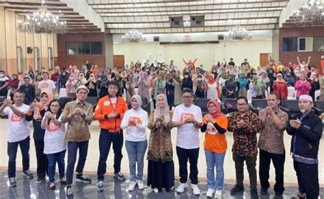 ULBI dan PT Pos Indonesia Gandeng BIG Indonesia, Bantu Sertifikasi Halal UKM | Republika Online