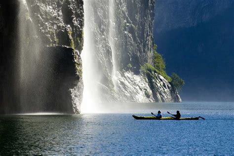 Kayak Geiranger: Book Your Guided Tour! - Excursions.no