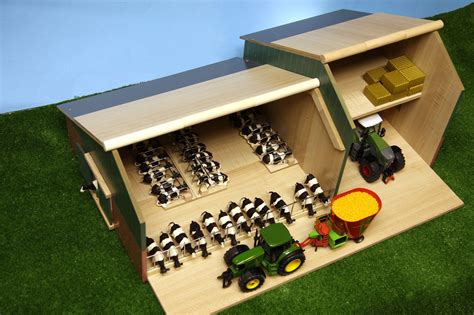 Farm toys & scale models die cast tractors & farm animals