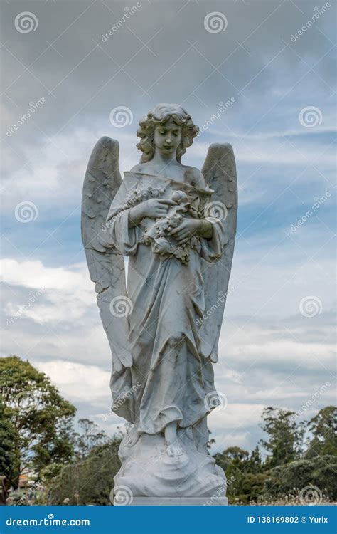 Grieving Angel Statue on a Family Grave Stock Photo - Image of family, angelwingssad: 138169802