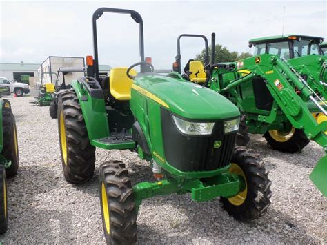 7 best John Deere 3000 Series Compact Utility Tractors images on Pinterest | Tractor loader ...