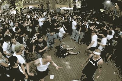 Etc mosh pit gif - Bosabout