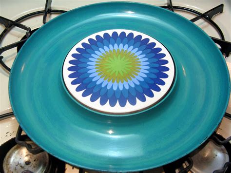 Vintage Round Cheese Tray with Ceramic Center | A novel chee… | Flickr