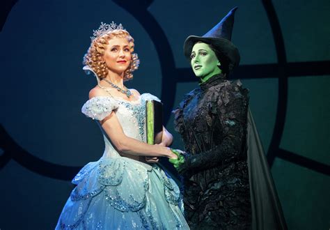 'Wicked' musical comes to Houston with new Elphaba, Glinda leads