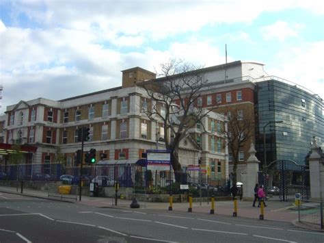 King's College Hospital, London © Fan Yang cc-by-sa/2.0 :: Geograph Britain and Ireland