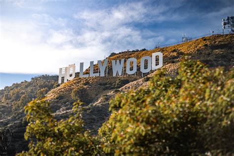 File:Hollywood sign in Los Angeles.jpg - Wikimedia Commons