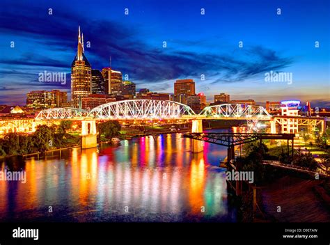 Skyline of downtown Nashville, Tennessee, USA Stock Photo - Alamy