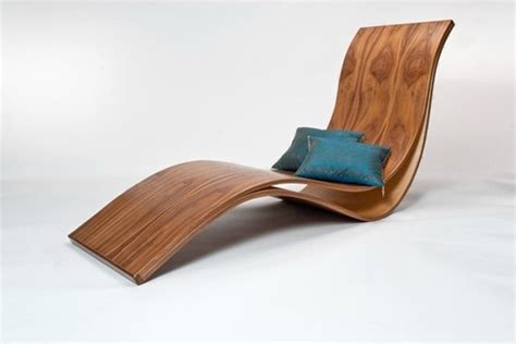 Wooden Wave Chair | BespokeBug