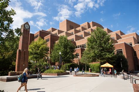 UT Ranks 23rd among US Public Research Libraries – News