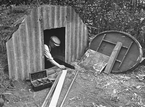 Backyard Bunkers of the Blitz: Pictures of How London Families Lived in ...