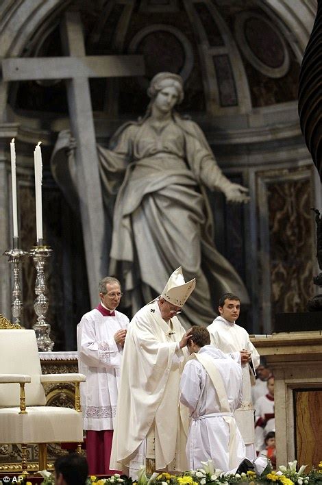 Pope Francis leads mass of ordination at the Vatican | Daily Mail Online